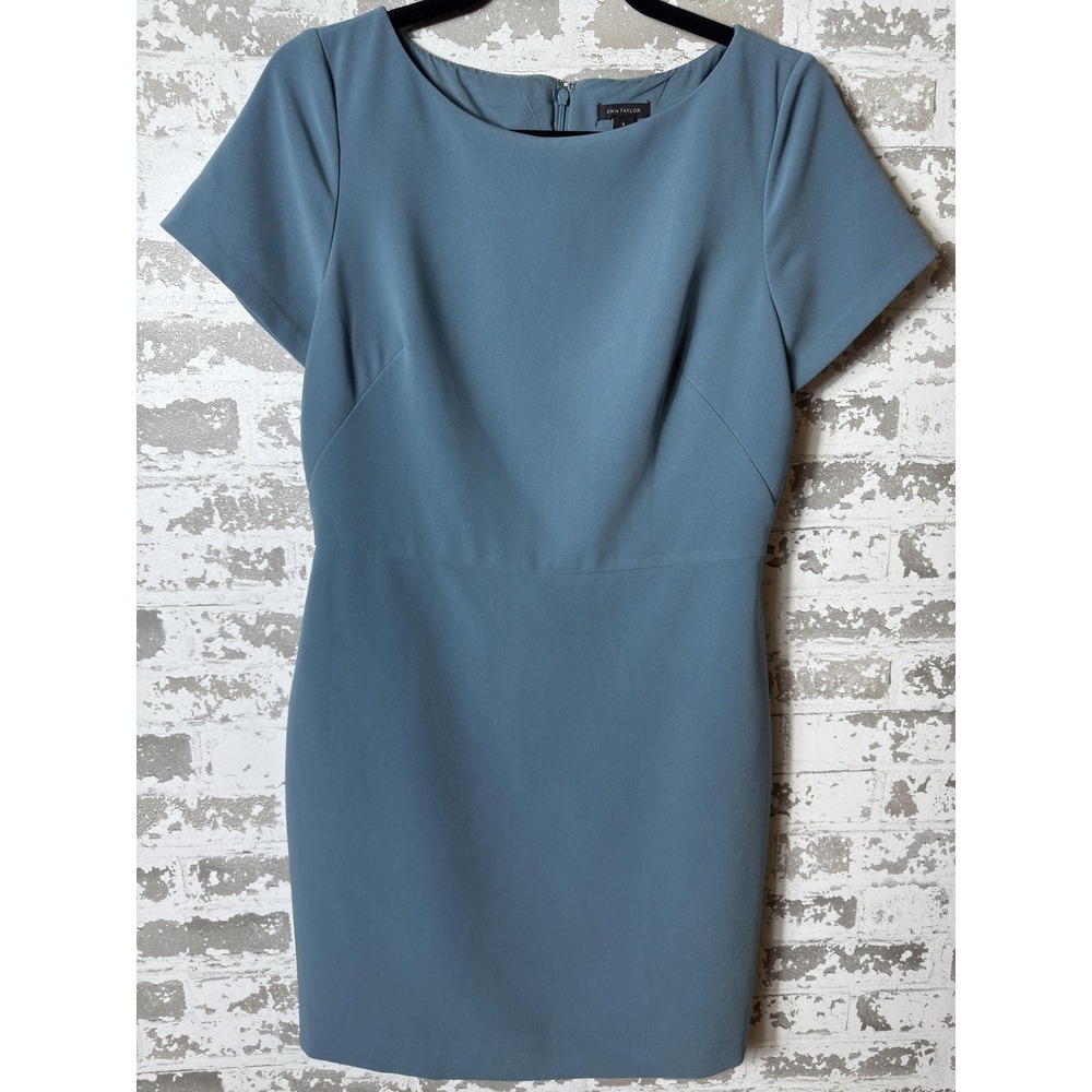 Ann Taylor Dress Womens 6 Blue‎ Short Sleeve Sheath Stretch Back Zip Knee Length